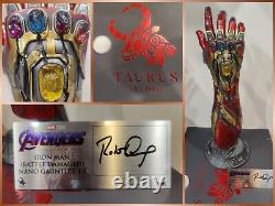 Autographed Marvel Taurus Studio Avengers Endgame 11 Iron Man Gauntlet LE RDJ