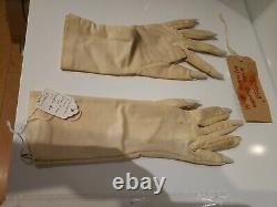 Disney's 102 Dalmatians Glenn Close Beige Gloves For Cruella De Vil Screen Worn