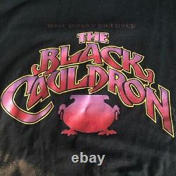 Disneys Black Cauldron Cast Crew Movie T-shirt Adult small 1985 rare classic