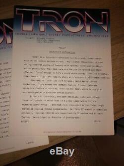 RARE Original 1982 Disney's Tron Movie Press Kit with6 Photos