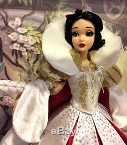Saks Fifth Avenue Exclusive Disney Snow White Limited To 1000 Worldwide Stunning