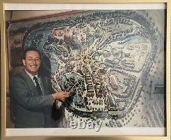 Authentique photo originale vintage de Walt Disney à Disneyland en 1954, type photographie