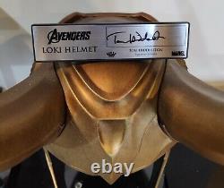 Autographié Roi Arts Casque Loki 11 Échelle Tom Hiddleston Marvel Les Avengers