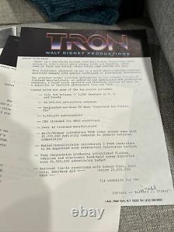 Disney's Tron Original 1982 Dossier De Presse Comprenant Photos, Crédits Et Prod. Informations