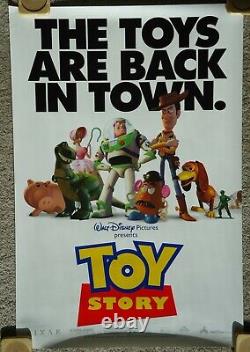 Les jouets de Toy Story de Disney de retour en ville DS Rolled Official Original US One Sheet
