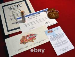 PIRATES OF THE CARIBBEAN Disney Pièce de monnaie, DVD, Signé par JOHNNY DEPP, Certificat d'authenticité DISNEY