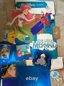 Walt Disneys Little Sirmaid Pop Pré-release Vhs Film 8ft Standee Kit Nouveau Rare